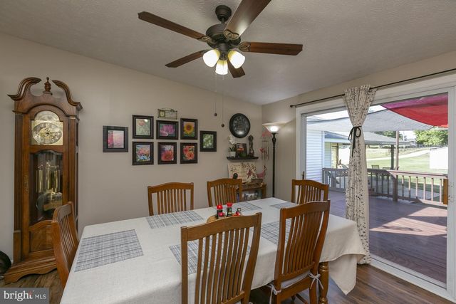 6529 MIDDLEWAY PIKE, Kearneysville, WV 25430