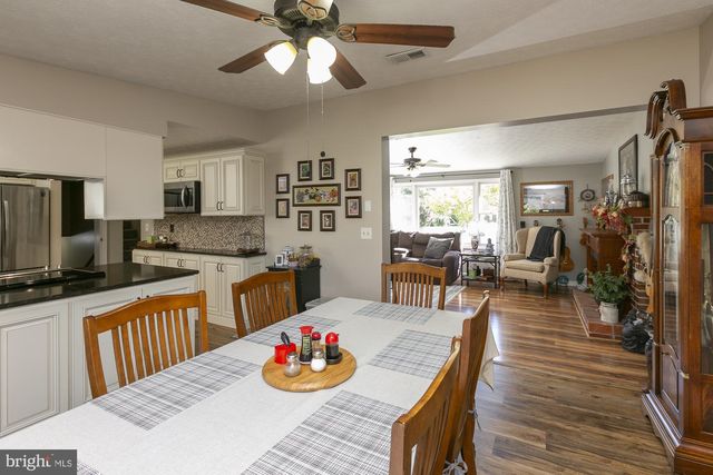 6529 MIDDLEWAY PIKE, Kearneysville, WV 25430