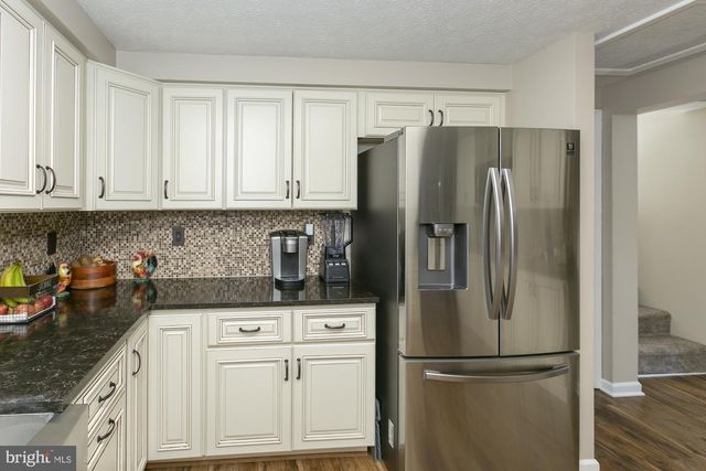 6529 MIDDLEWAY PIKE, Kearneysville, WV 25430