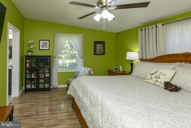 6529 MIDDLEWAY PIKE, Kearneysville, WV 25430