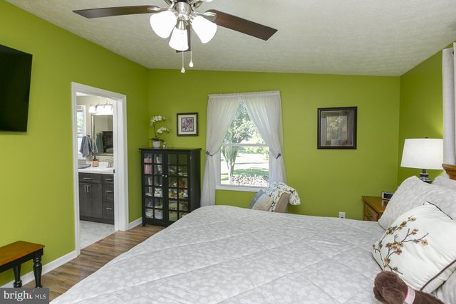 6529 MIDDLEWAY PIKE, Kearneysville, WV 25430