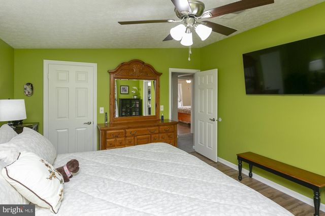 6529 MIDDLEWAY PIKE, Kearneysville, WV 25430
