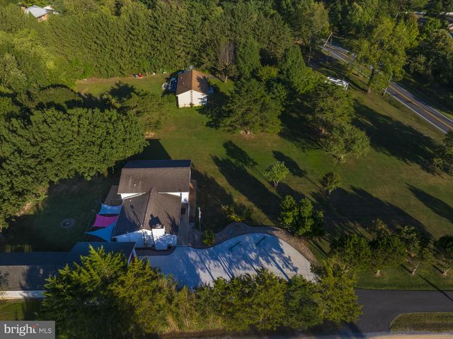 6529 MIDDLEWAY PIKE, Kearneysville, WV 25430