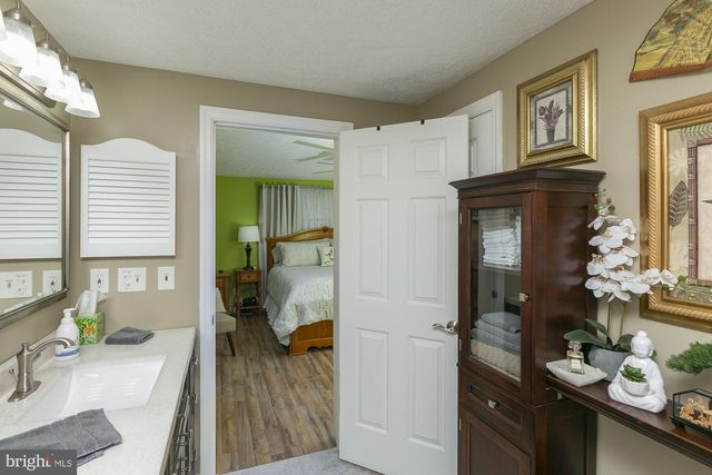 6529 MIDDLEWAY PIKE, Kearneysville, WV 25430