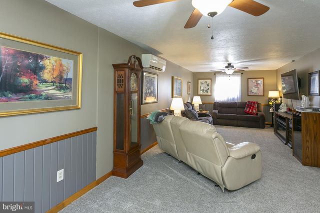 6529 MIDDLEWAY PIKE, Kearneysville, WV 25430
