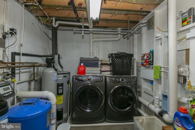 6529 MIDDLEWAY PIKE, Kearneysville, WV 25430