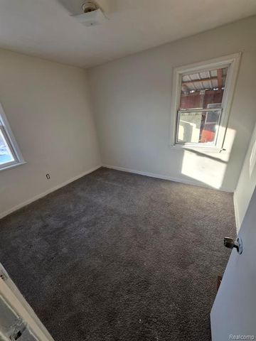 6409 Archdale Street, Detroit, MI 48228