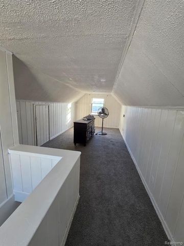 6409 Archdale Street, Detroit, MI 48228