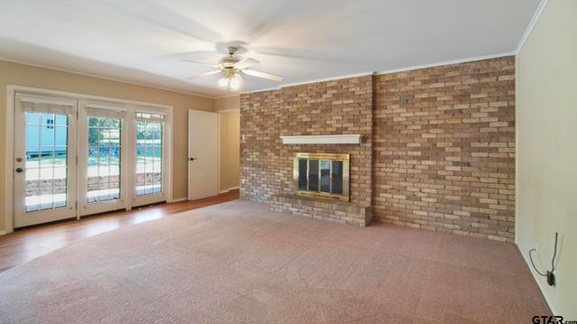 311 Savannah Dr, Tyler, TX 75703