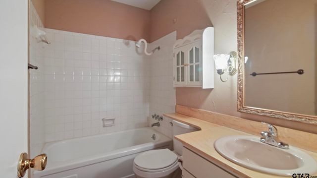 311 Savannah Dr, Tyler, TX 75703