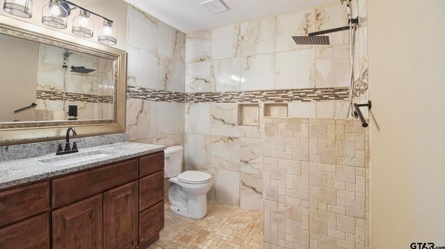 311 Savannah Dr, Tyler, TX 75703