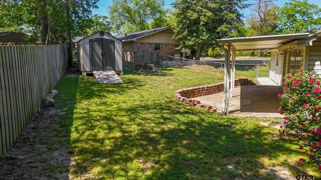311 Savannah Dr, Tyler, TX 75703