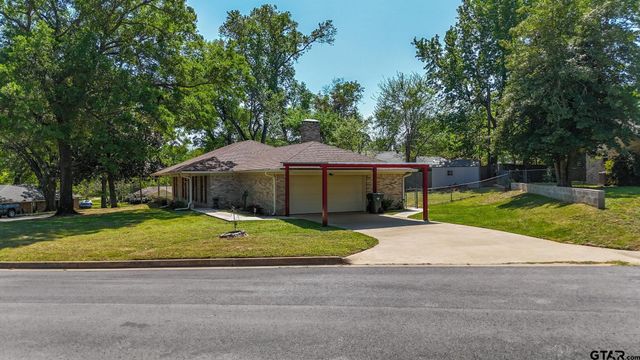 311 Savannah Dr, Tyler, TX 75703