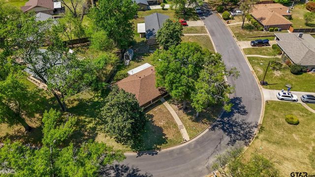 311 Savannah Dr, Tyler, TX 75703