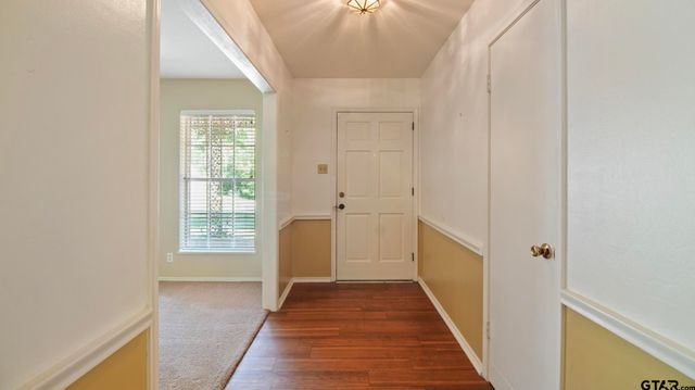 311 Savannah Dr, Tyler, TX 75703