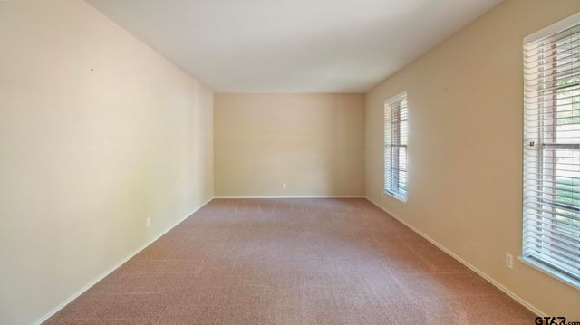 311 Savannah Dr, Tyler, TX 75703