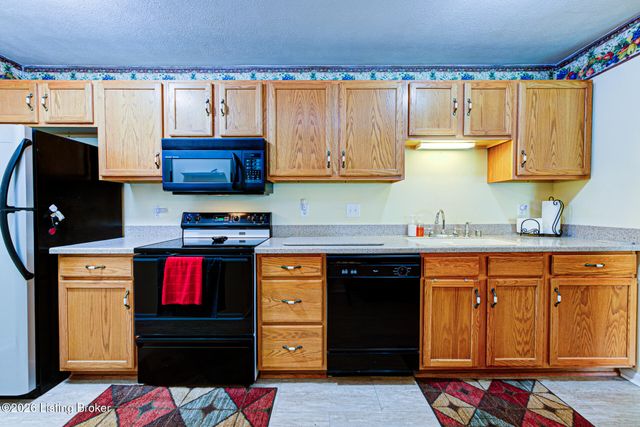 10401 Trotters Pointe Dr 102, Louisville, KY 40241