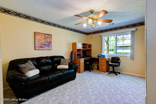 10401 Trotters Pointe Dr 102, Louisville, KY 40241