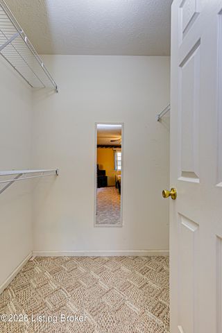 10401 Trotters Pointe Dr 102, Louisville, KY 40241