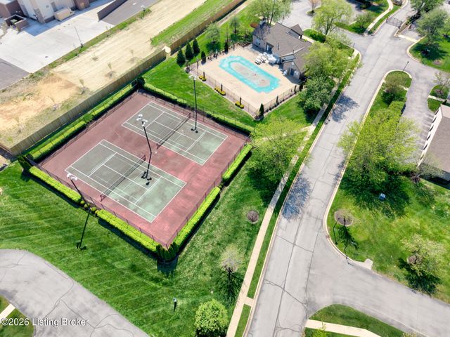10401 Trotters Pointe Dr 102, Louisville, KY 40241