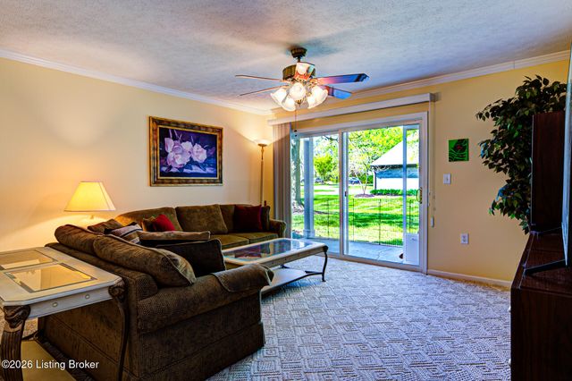 10401 Trotters Pointe Dr 102, Louisville, KY 40241