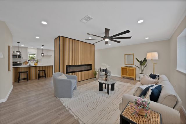2505 Hollywood Drive, Arlington, TX 76013