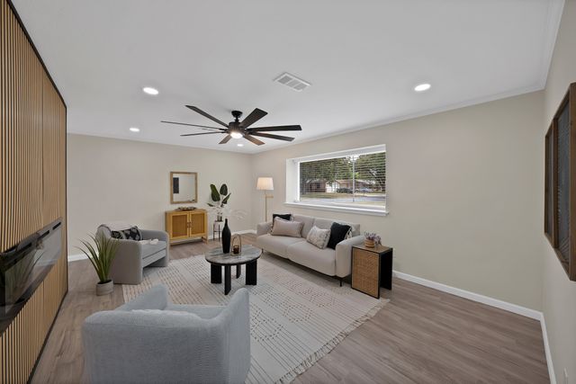 2505 Hollywood Drive, Arlington, TX 76013