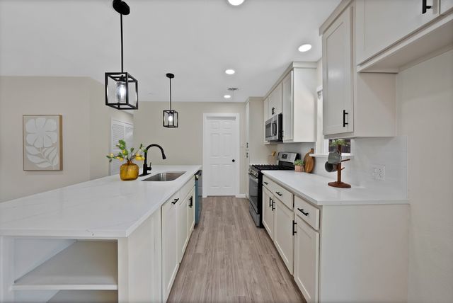 2505 Hollywood Drive, Arlington, TX 76013