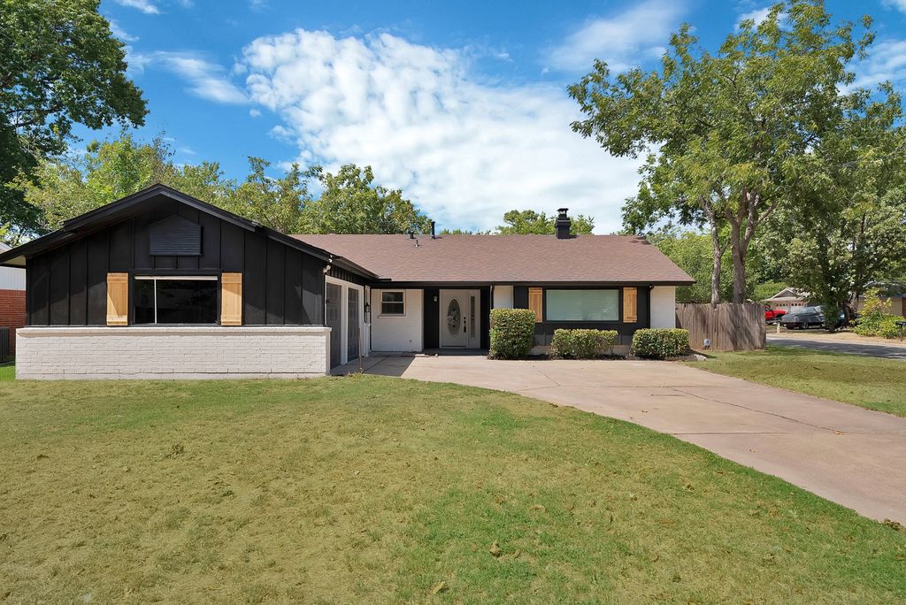 2505 Hollywood Drive, Arlington, TX 76013