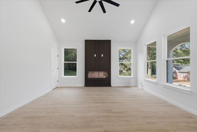 579 Bee Street, Spartanburg, SC 29301
