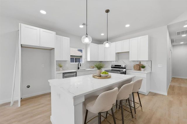 579 Bee Street, Spartanburg, SC 29301