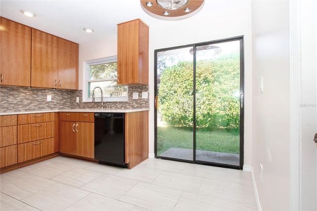 1733 ATRIUM DRIVE, Sun City Center, FL 33573