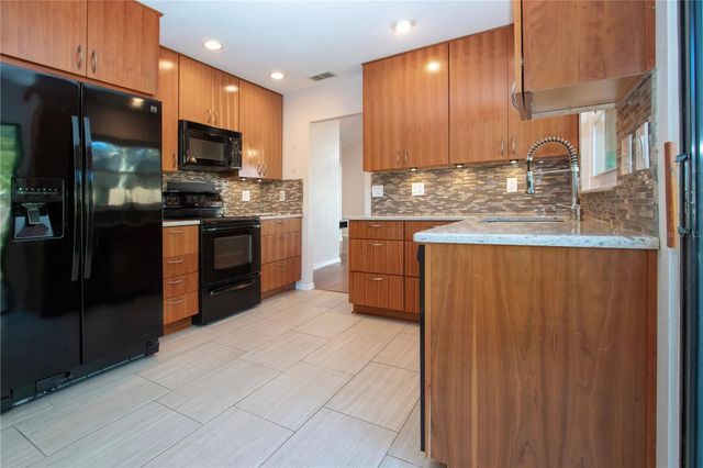 1733 ATRIUM DRIVE, Sun City Center, FL 33573