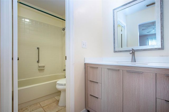 1733 ATRIUM DRIVE, Sun City Center, FL 33573