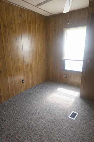 271 Estes Road, Clay City, KY 40312