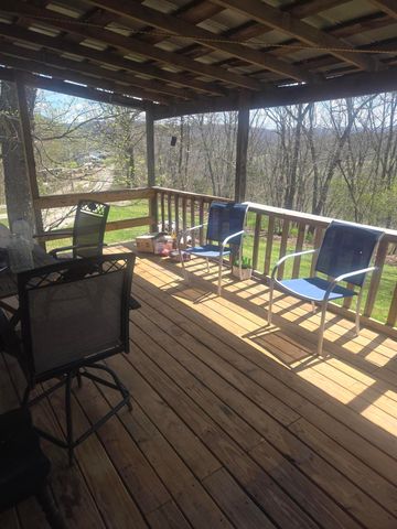 271 Estes Road, Clay City, KY 40312
