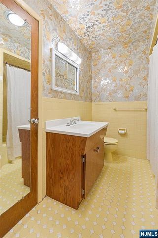 193 New York Avenue, Dumont, NJ 07628