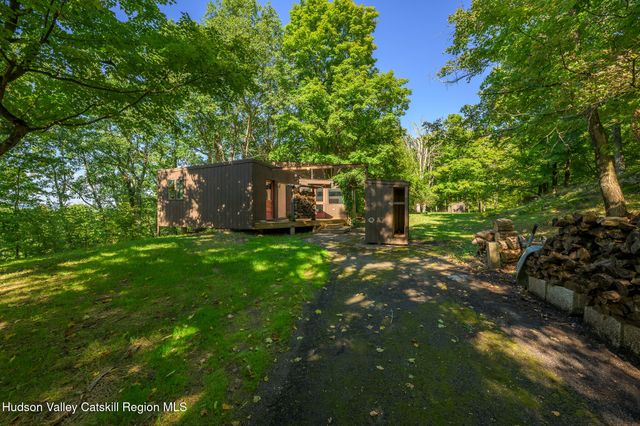 158 Knapp-Carpenter Road, Claverack, NY 12513