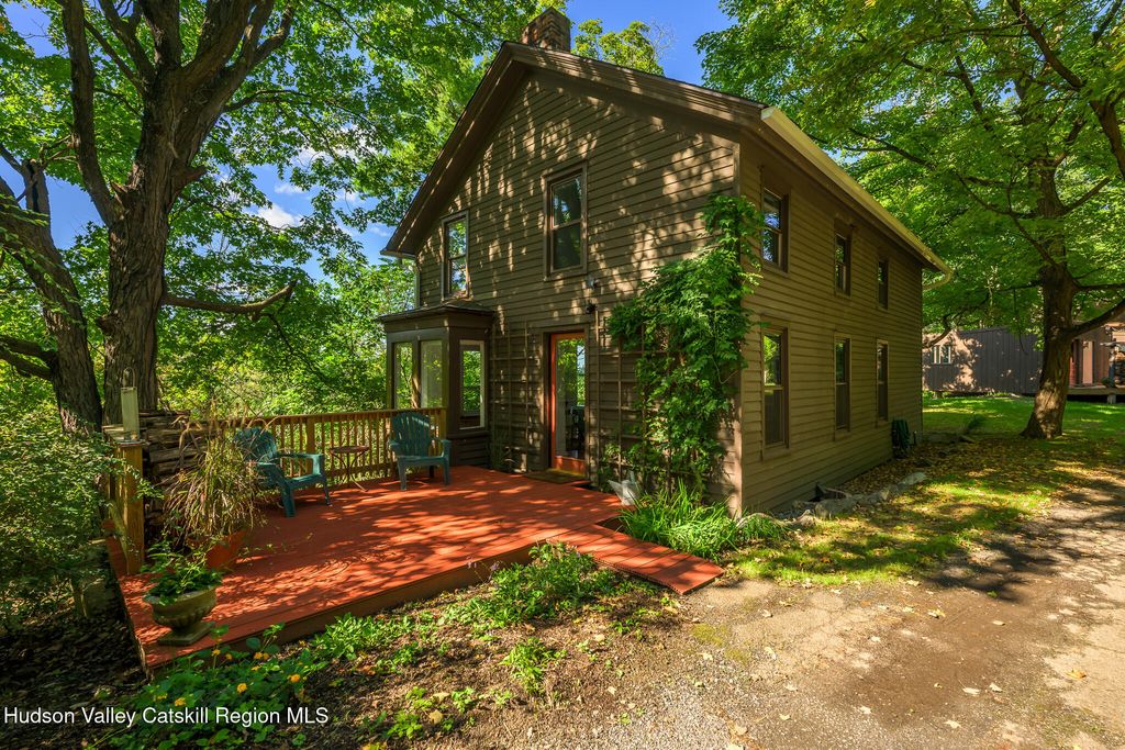 158 Knapp-Carpenter Road, Claverack, NY 12513