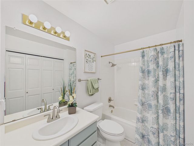 6888 Howell Street, Arvada, CO 80004