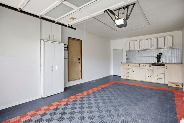 2916 Schultz Drive NW, Cedar Rapids, IA 52405