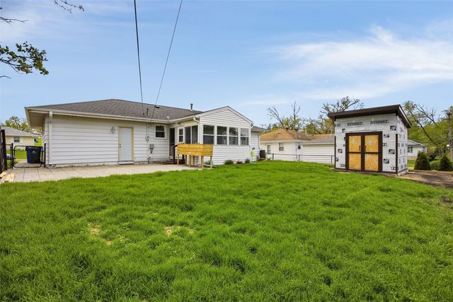 2916 Schultz Drive NW, Cedar Rapids, IA 52405