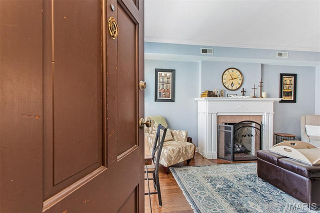 821 Westwood Drive 1S, Clayton, MO 63105