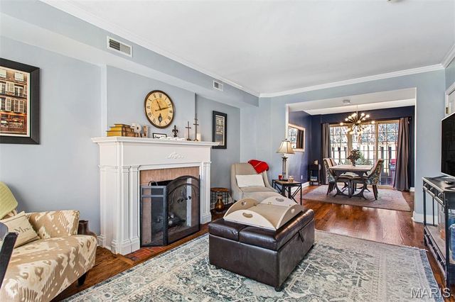 821 Westwood Drive 1S, Clayton, MO 63105