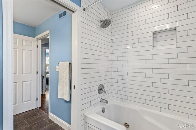 821 Westwood Drive 1S, Clayton, MO 63105