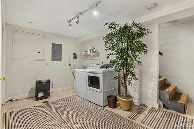 821 Westwood Drive 1S, Clayton, MO 63105