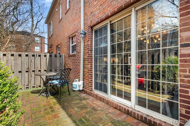 821 Westwood Drive 1S, Clayton, MO 63105