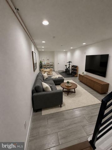 5520 WALTON AVE, Philadelphia, PA 19143