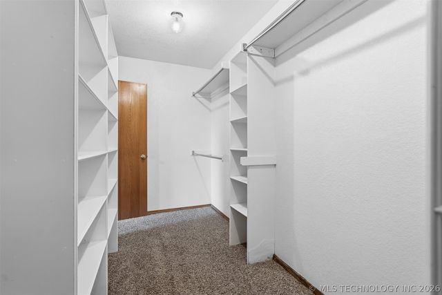 1922 S Plainview, Ardmore, OK 73401