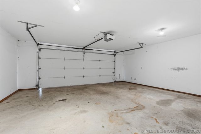1922 S Plainview, Ardmore, OK 73401